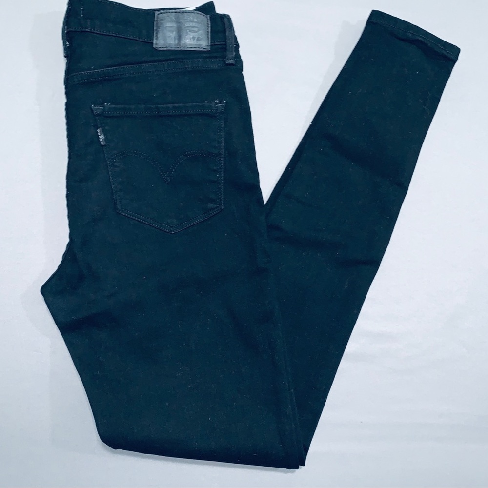 Levi’s 720 Black Super Skinny Jeans High rise30x32
